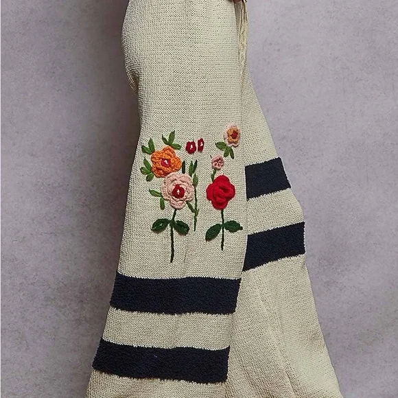 Striped pattern 3D embroidered detail chenille sweater pants - Picture 2 of 5